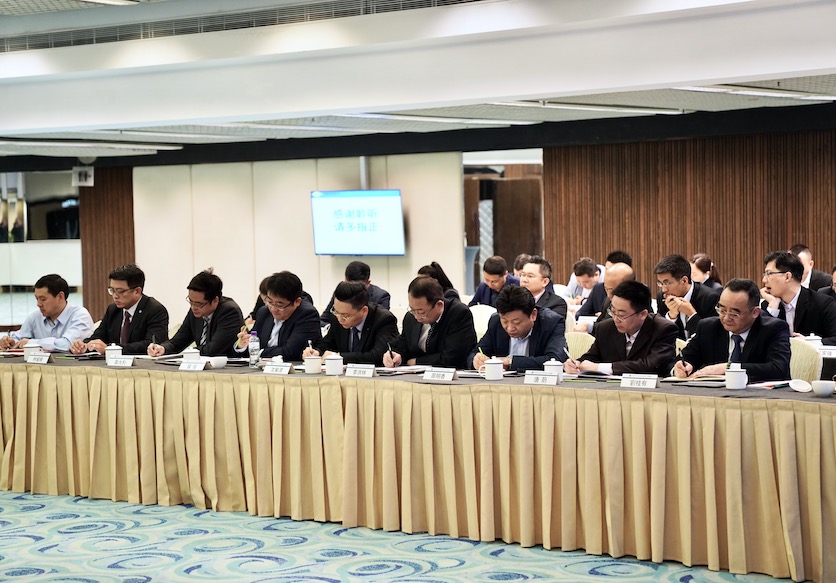 總經(jīng)理.jpg 總經(jīng)理.jpg